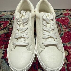 Classic Leather White Women's Sneakers, size 8